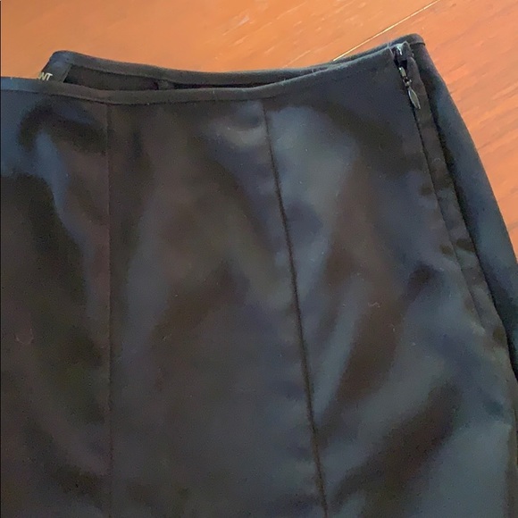 Black skirt with awesome swing. - Picture 3 of 6